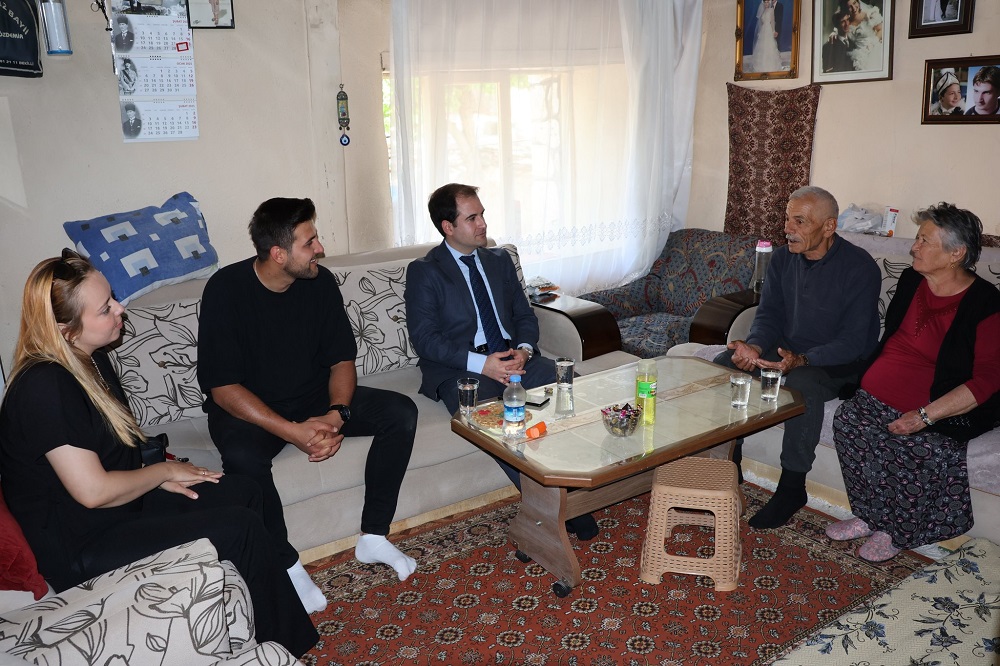 Kaymakamımız Sayın Ferdi AKGÜN 2025 Aile Yılı -  Aile Köprüsü Projesi Kapsamında Ziyarette Bulundu.