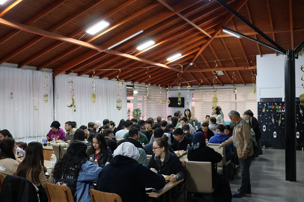 Kaymakamımız Sayın Ferdi AKGÜN Bekilli Yurt Müdürlüğünce Düzenlenen İftar Programında Öğrenciler Yurt Personelleri Ve Aileleriyle Biraraya Geldi